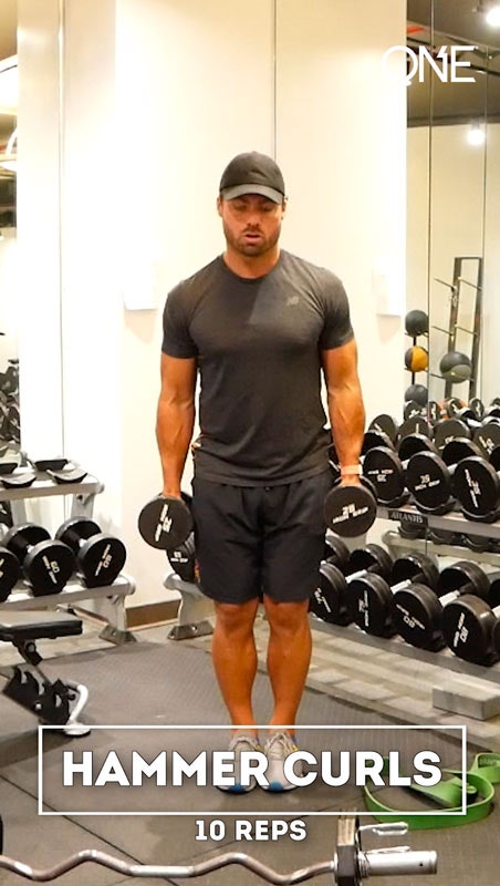 Hammer Curls - 1